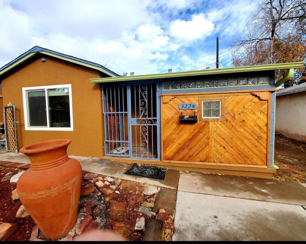 Pet Friendly Modern Casita In Heart Of Nob Hill Villa Albuquerque Exteriör bild